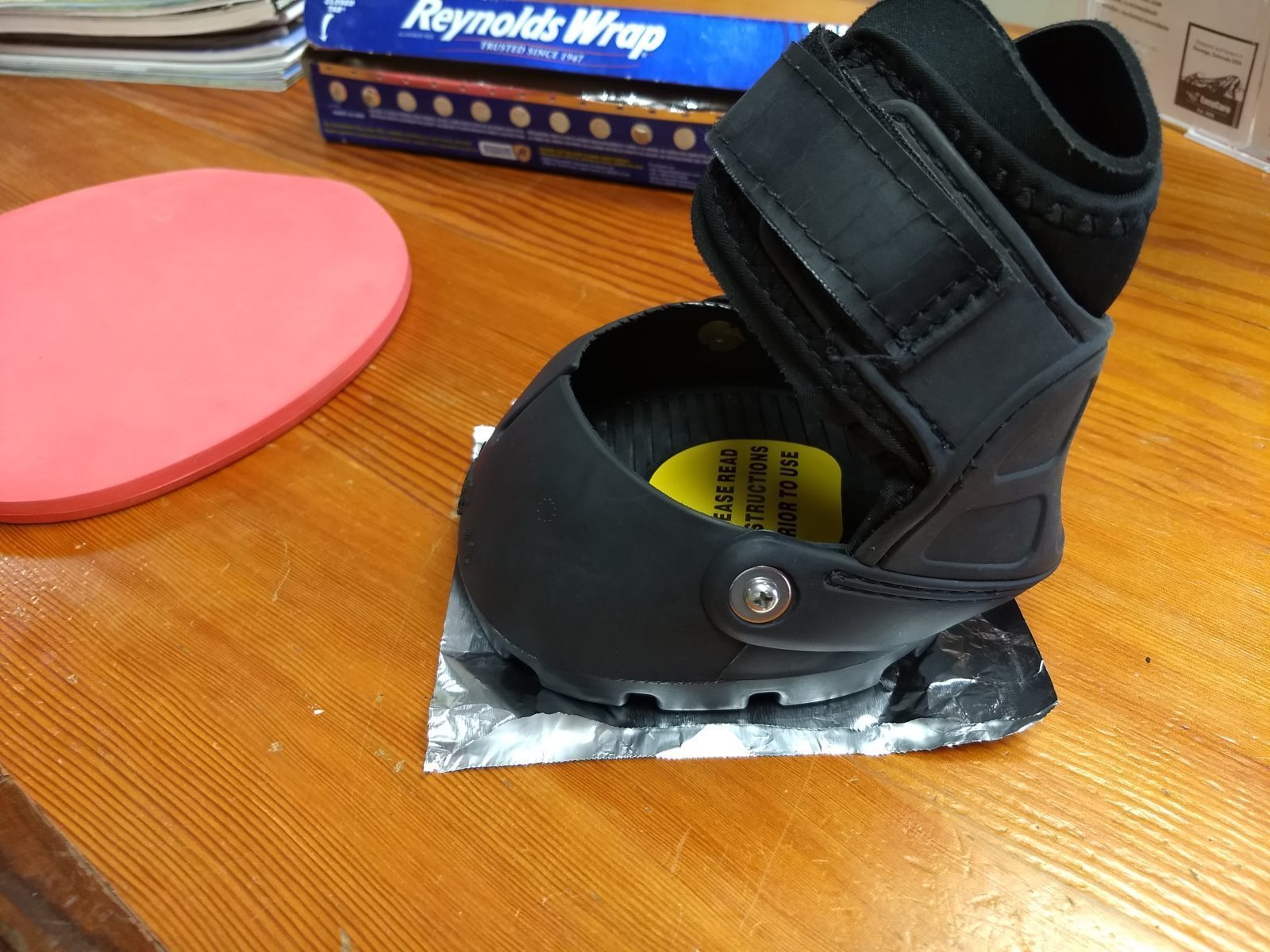 Here’s an Easy Way to Install an EasyCare Comfort Pad - EasyCare Hoof ...
